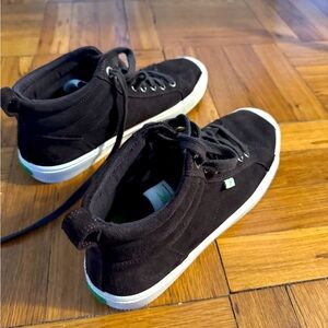 Cariuma OCA High Brown Suede 10.5
